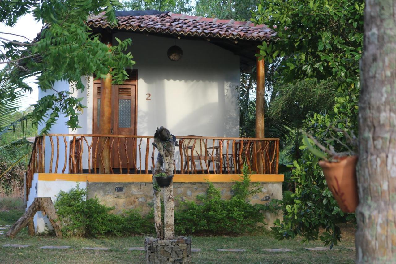 Coconut Island Villa Tangalle Exterior foto